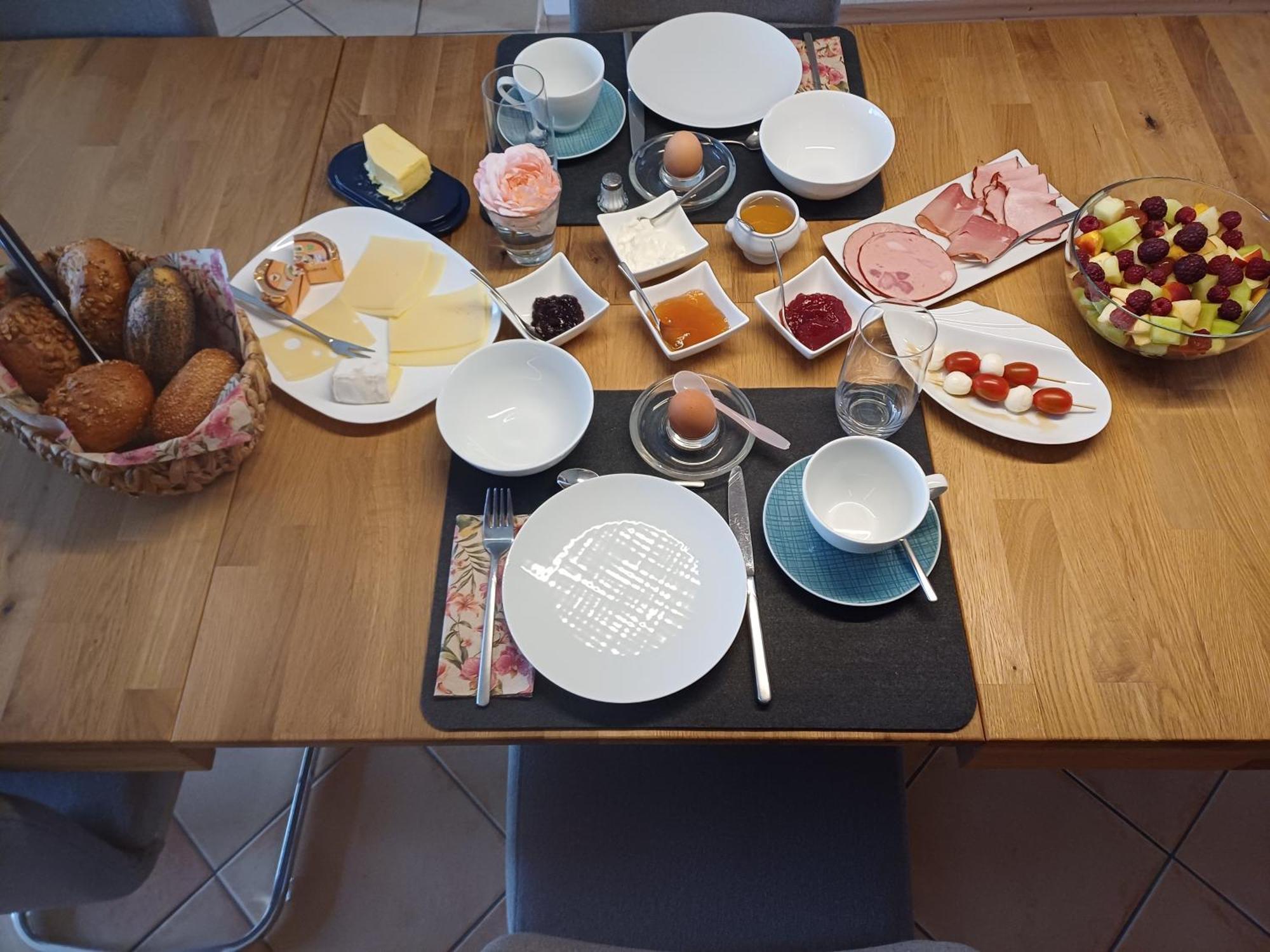 B&B Koeln Zuendorf ภายนอก รูปภาพ